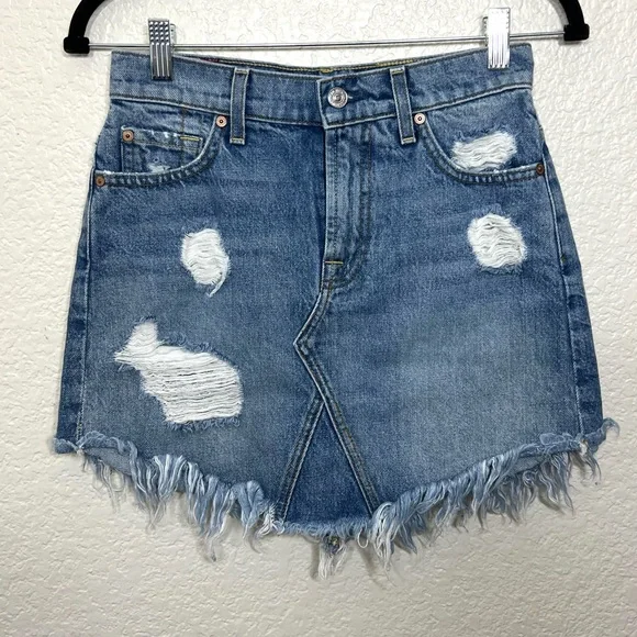 7 For All Mankind Distressed Raw Hem Frayed Denim Jean Mini Skirt Size 24 - Picture 2 of 14